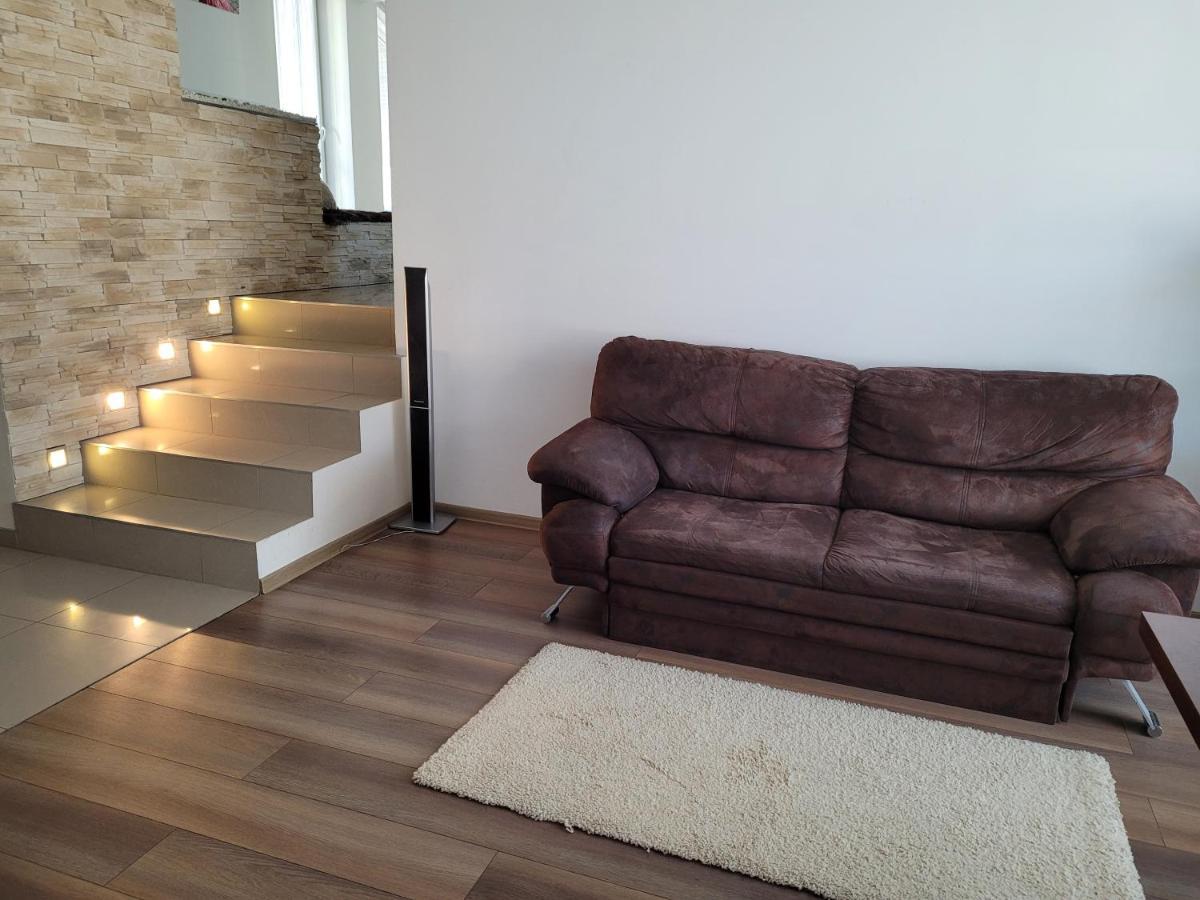 Pokoje I Apartament Do Wynajecia Apartman Bielsk Podlaski Kültér fotó